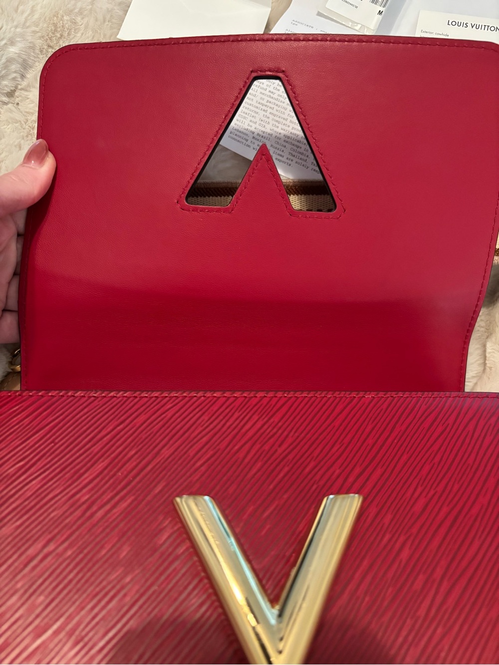 Louis Vuitton Red Epi Leather Twist Crossbody MM - Picture 12 of 14